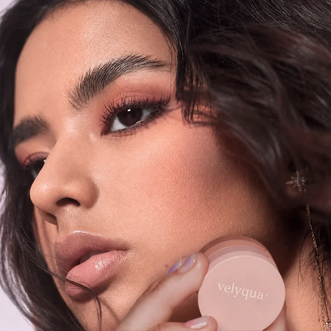 Velyqua Lumivelle 3-Color Eyeshadow Palette